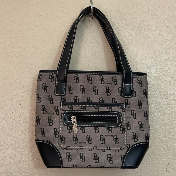 Rentano Handbags - BB Rentano Purse Straps Zipper Closure